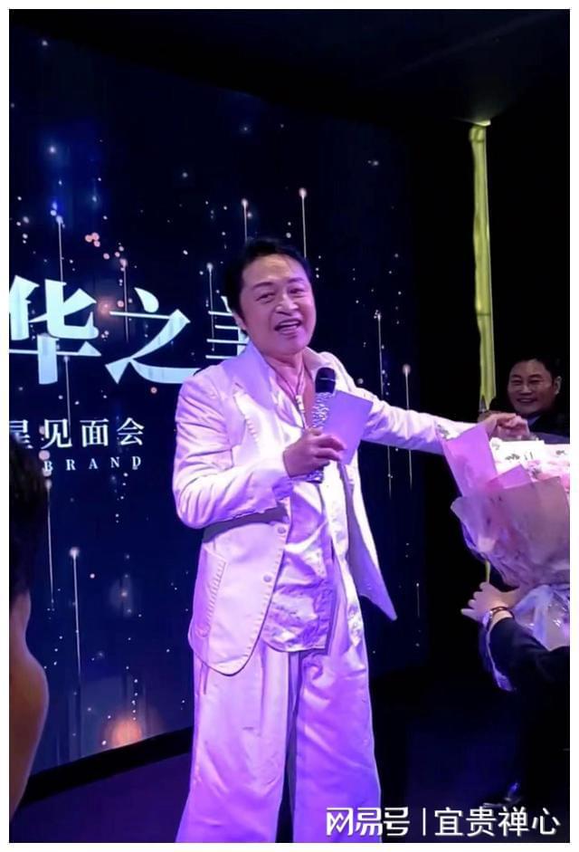 鹿晗现实娱乐圈小说_鹿晗圈现实娱乐小说有哪些_鹿晗小说大全