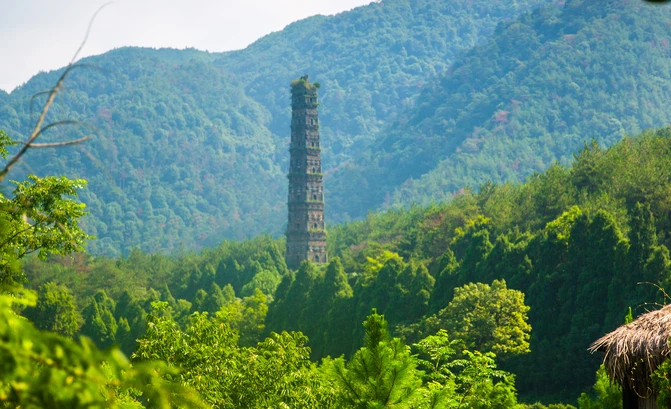 济公离开寺庙准备云游四方视频_呆寺庙济公过世怎么说_济公在哪两家寺庙呆过